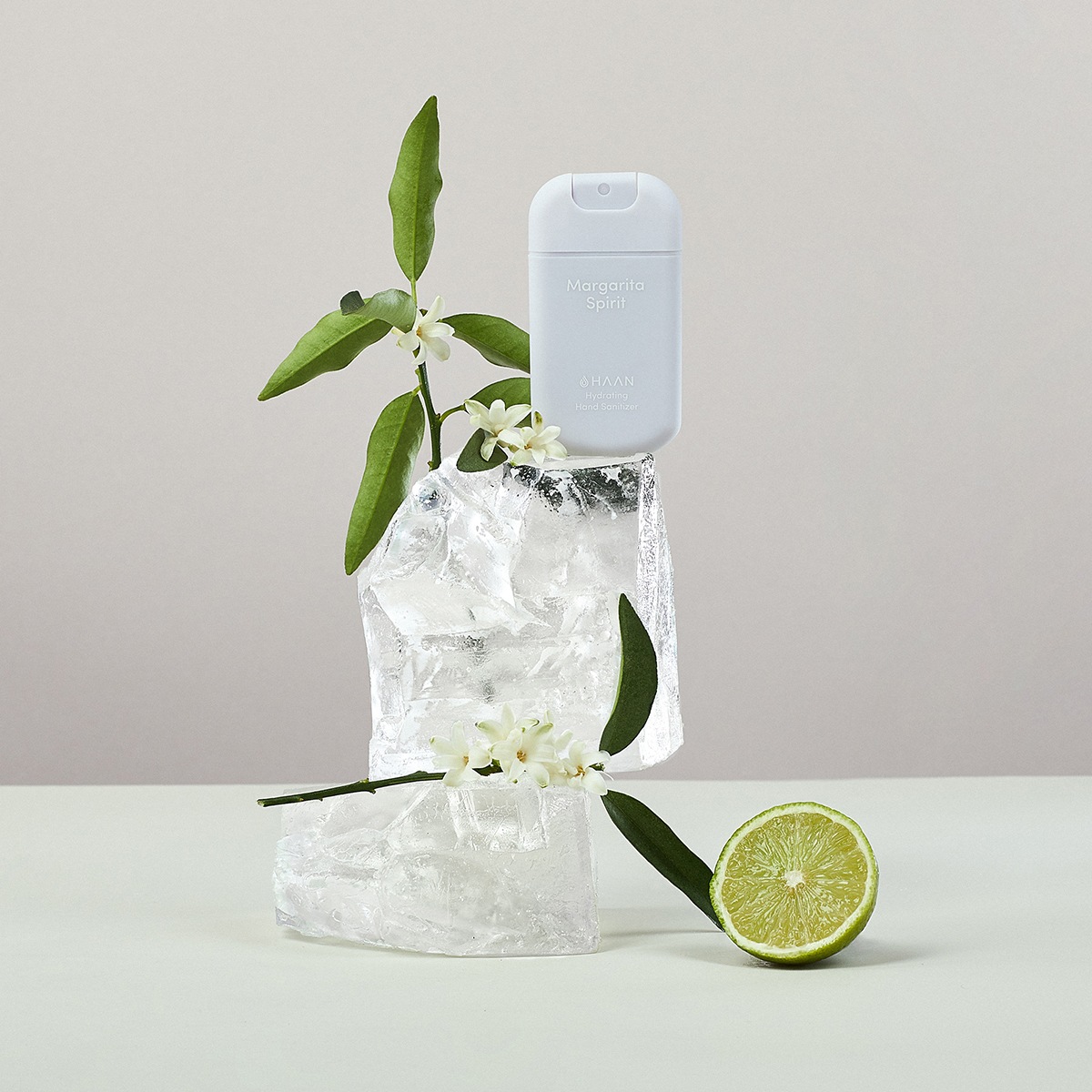 Спрей для рук очищающий и увлажняющий Крепкая Маргарита купить в VISAGEHALL