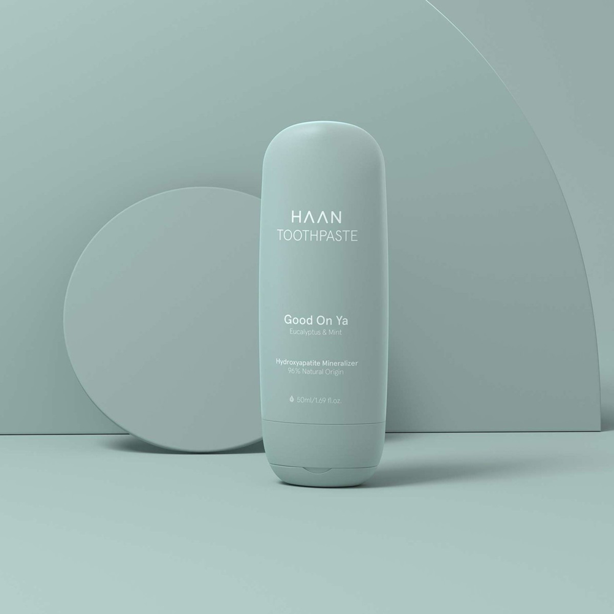 Зубная паста с пребиотиками Эвкалипт и мята купить в VISAGEHALL