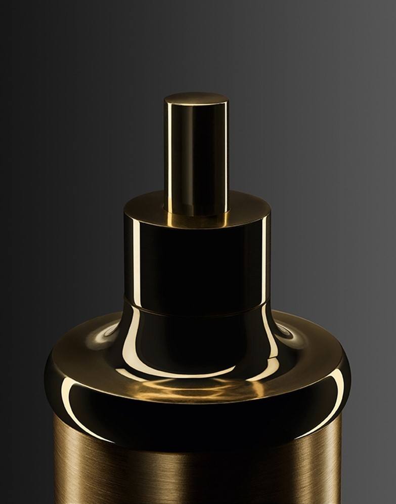 Концентрат-сыворотка, придающая коже сияние Pure Gold Radiance Concentrate купить в VISAGEHALL