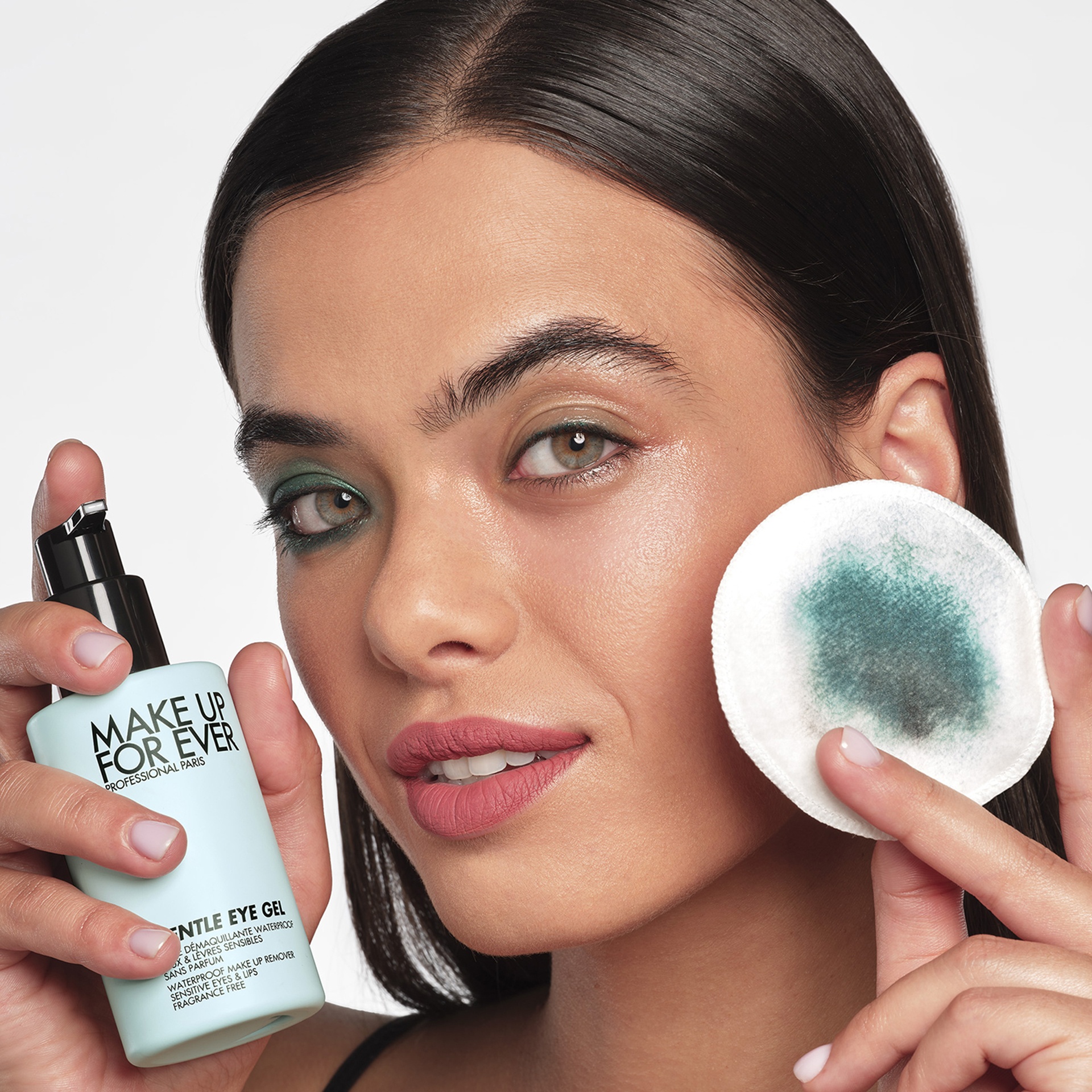 Гель нежный для снятия водостойкого макияжа с глаз и губ Gentle Eye Clean Removers купить в VISAGEHALL