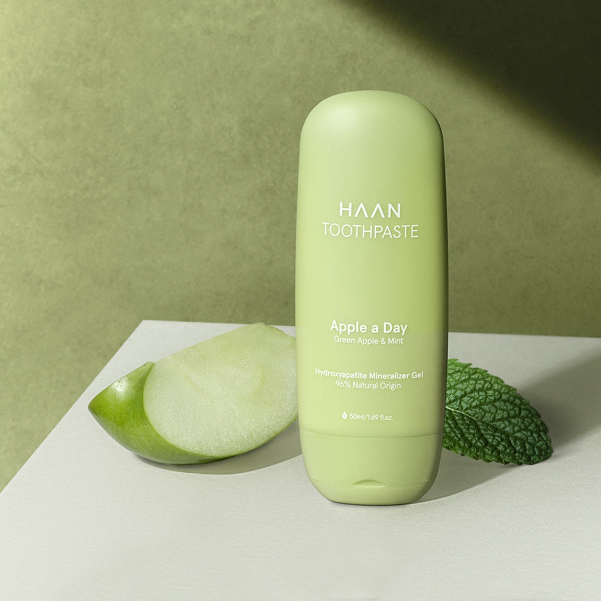 Зубная паста с пребиотиками Яблоко и мята купить в VISAGEHALL