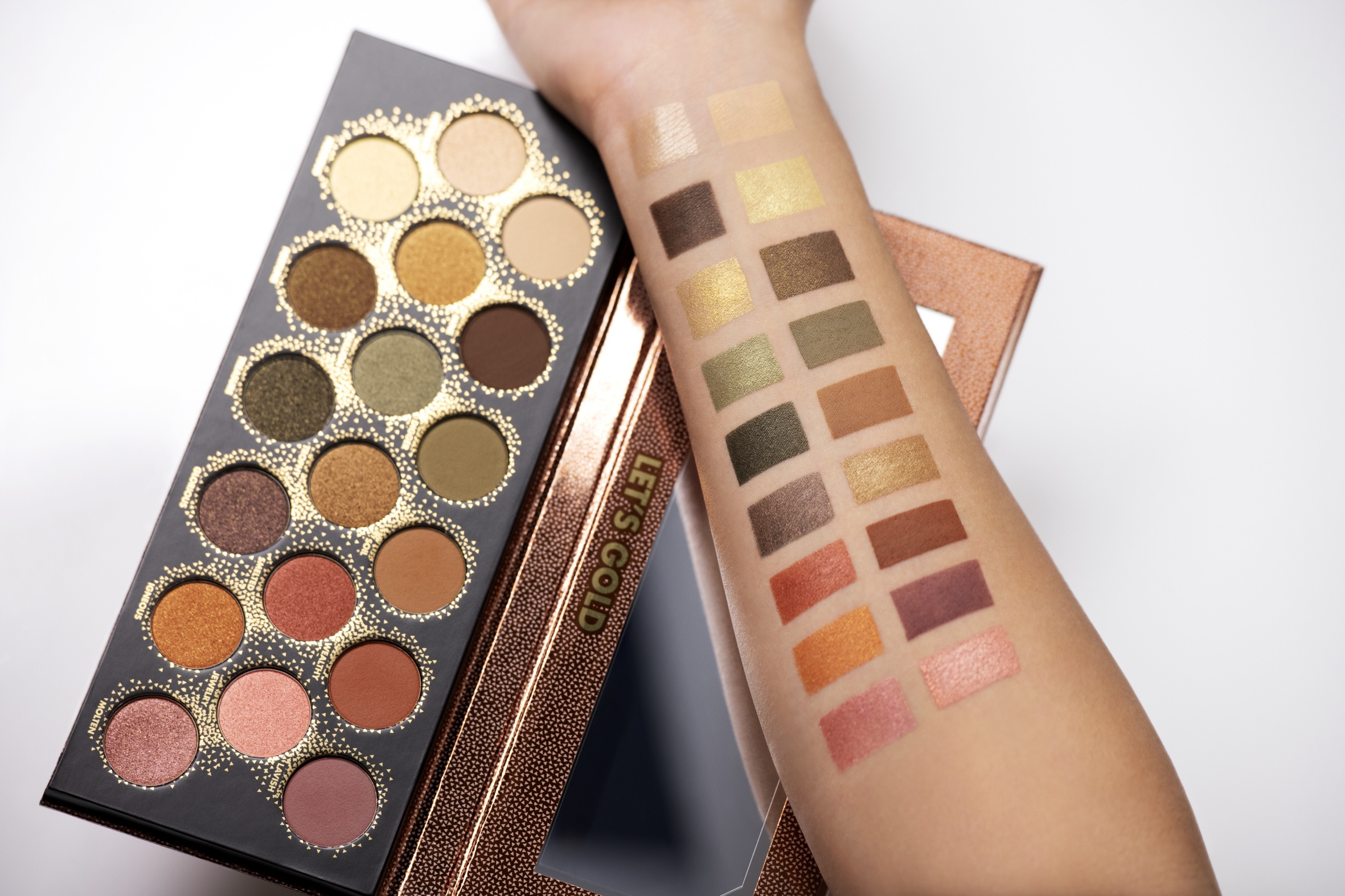 Палетка теней для век Let's Gold Eye Palette купить в VISAGEHALL