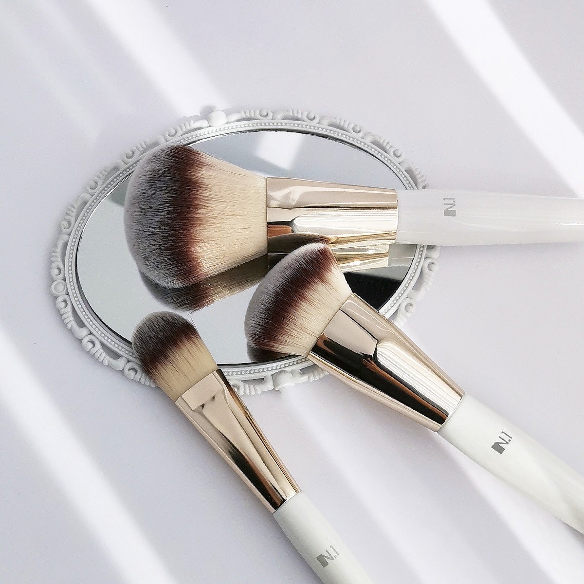 Кисть для тональной основы из ворса таклон 136 купить в VISAGEHALL