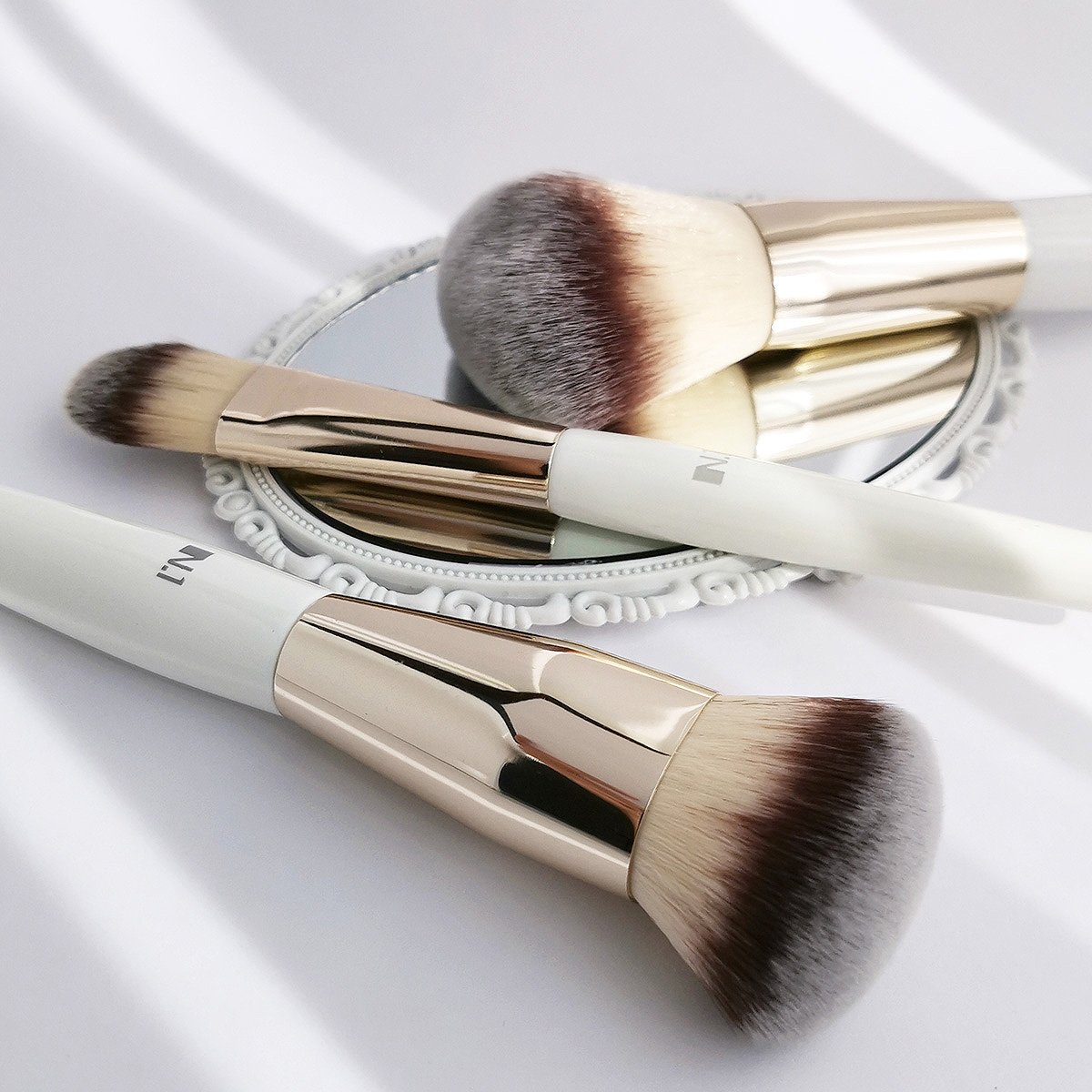 Кисть для пудры из ворса таклон каплевидная 146 купить в VISAGEHALL