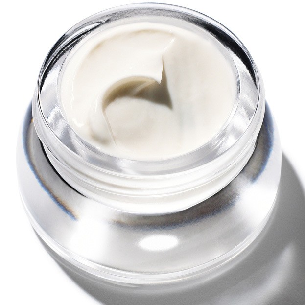 Восстанавливающий крем для глаз Extra Eye Repair Cream купить в VISAGEHALL