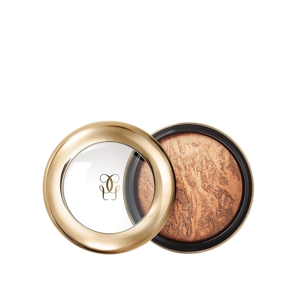 Пудра для лица компактная подсвечивающая