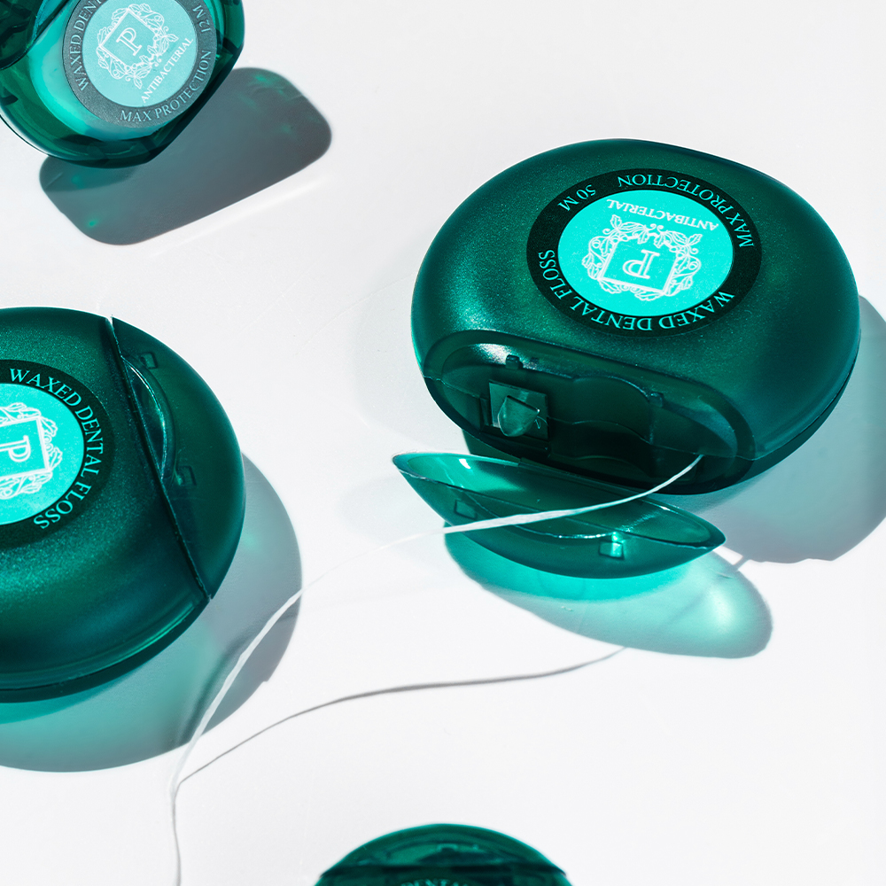 Флосс межзубный с хлоргексидином Antibacterial купить в VISAGEHALL