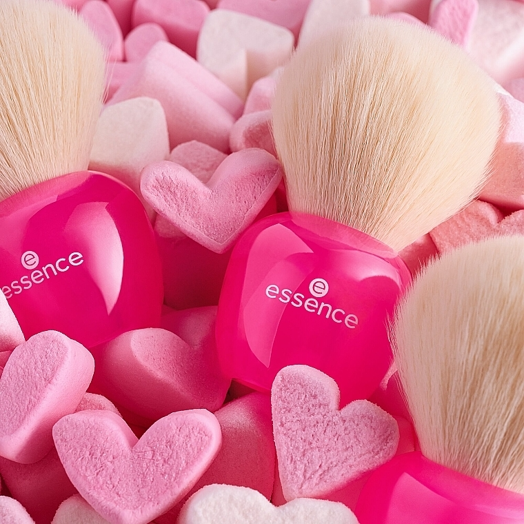 Кисть-кабуки It's Bubble Gum Fun Kabuki Brush купить в VISAGEHALL