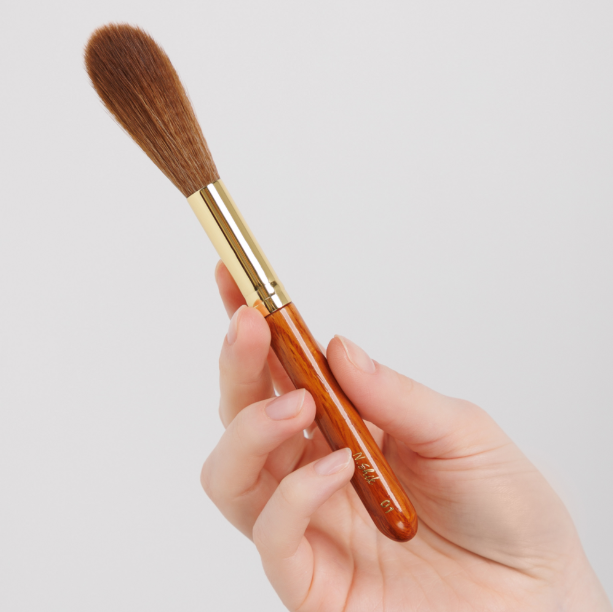 Кисть для макияжа лица 01 Limited Edition купить в VISAGEHALL