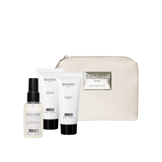 Косметичка со средствами для ухода