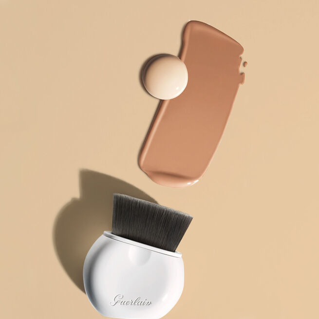 Кисть-аппликатор выдвигающаяся для тонального средства L'essentiel купить в VISAGEHALL