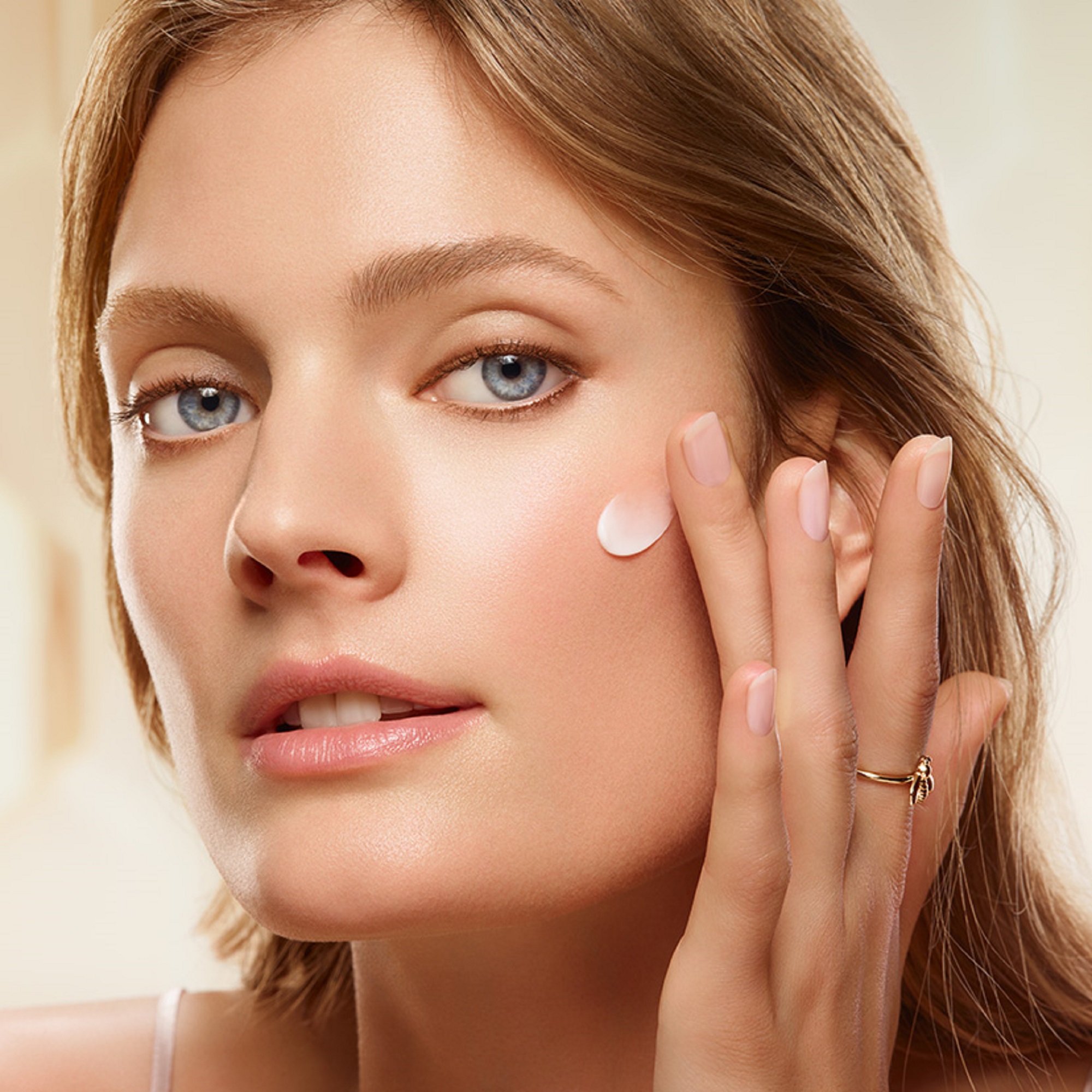 Набор Abeille Royale Xmas day купить в VISAGEHALL