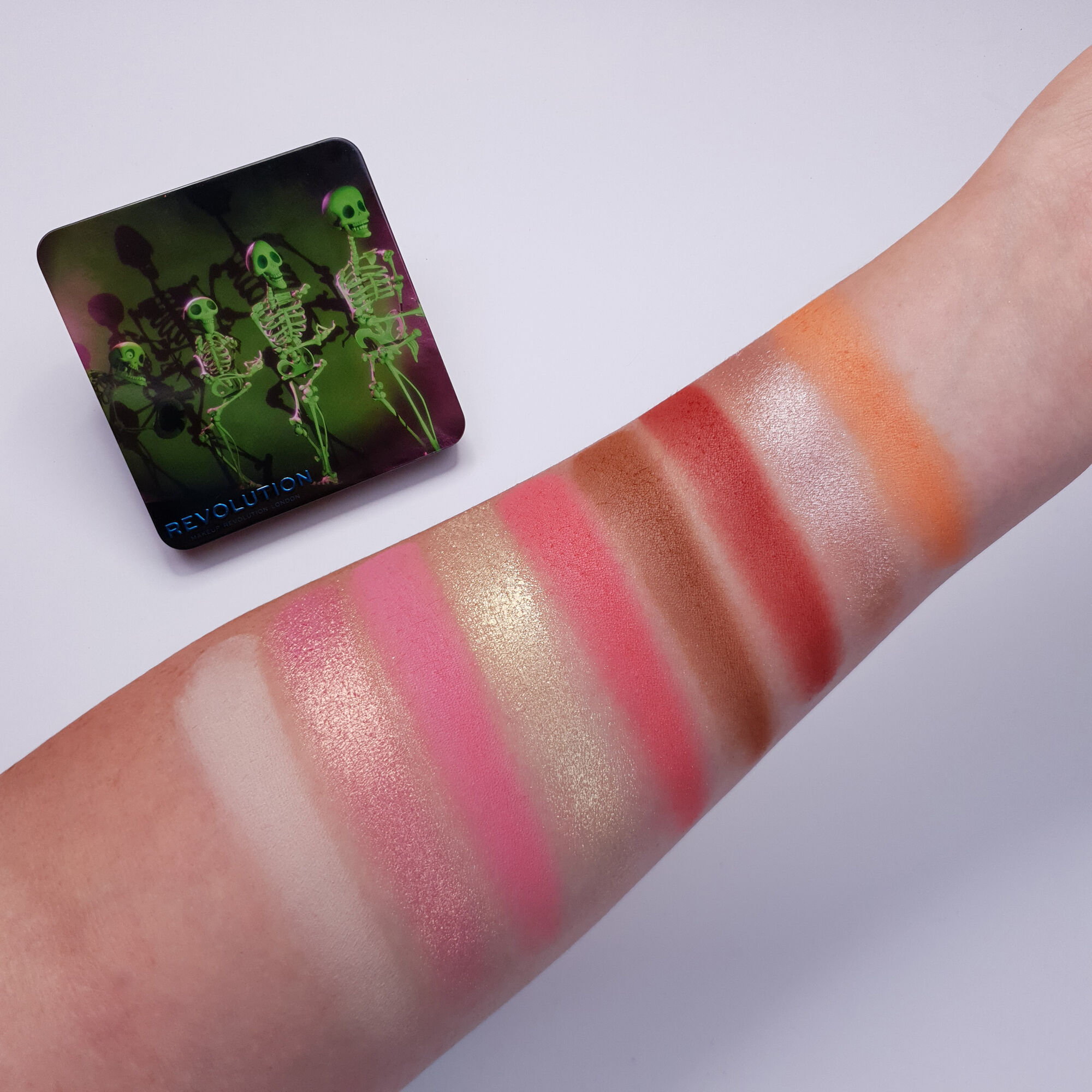 Палетка теней для век Grave Misunderstanding Corpse Bride купить в VISAGEHALL