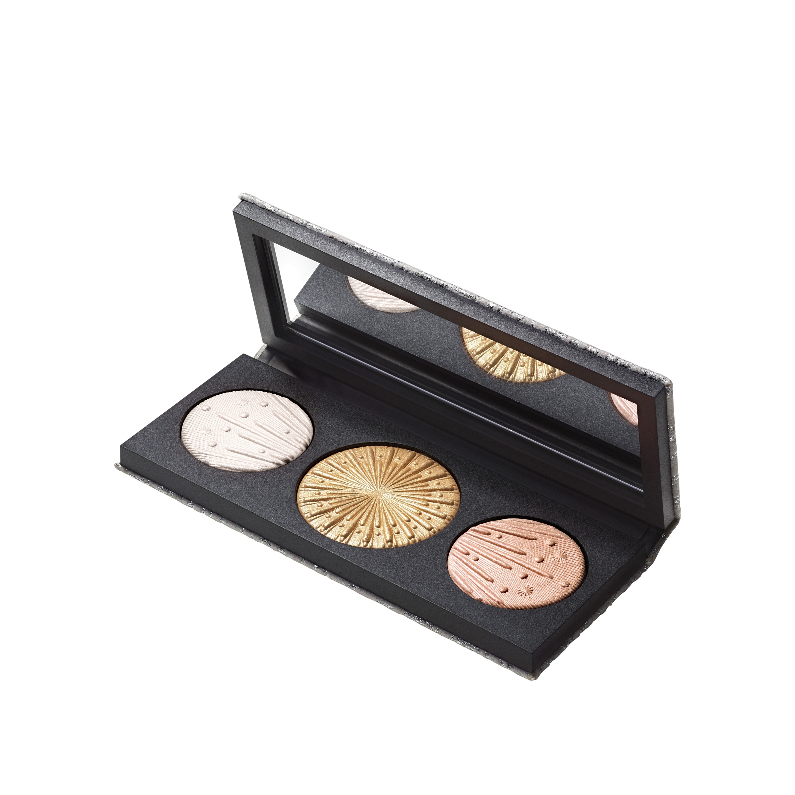 ПАЛЕТКА ДЛЯ ЛИЦА FLASHING ICE EXTRA DIMENSION TRIO LIGHT купить в VISAGEHALL