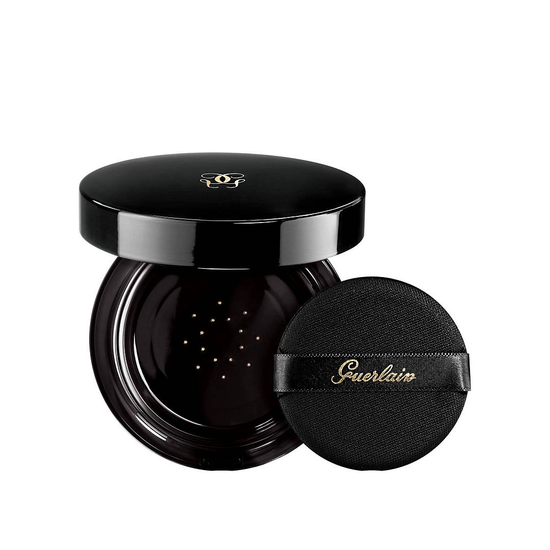 Тональный крем-кушон Lingerie De Peau Cushion SPF25