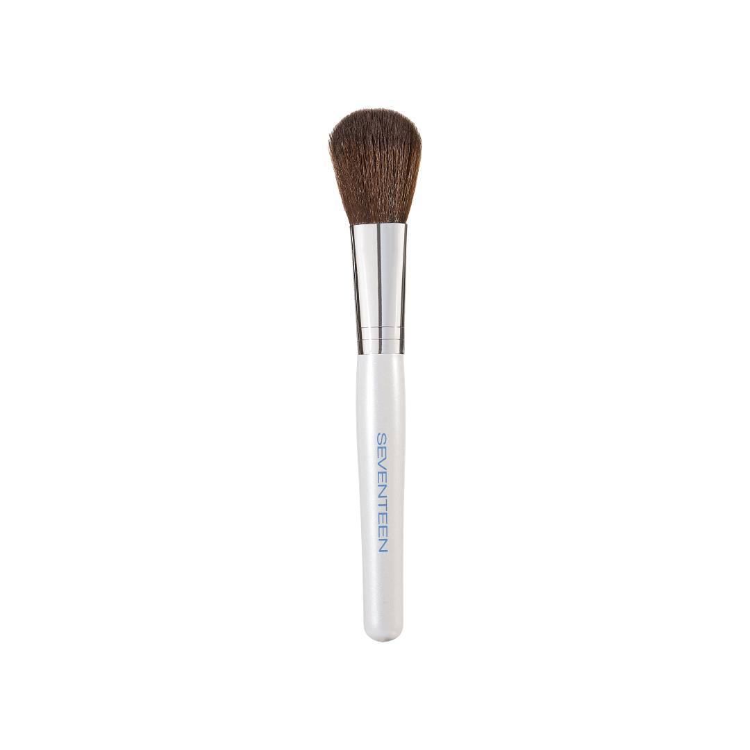 Кисть для нанесения румян Blush Brush