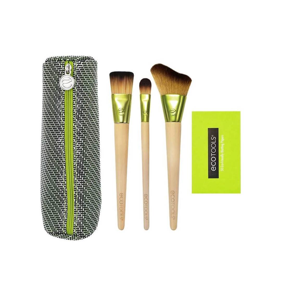 Набор для макияжа Travel and Glow Beauty Kit: 3 кисти + косметичка и салфетки